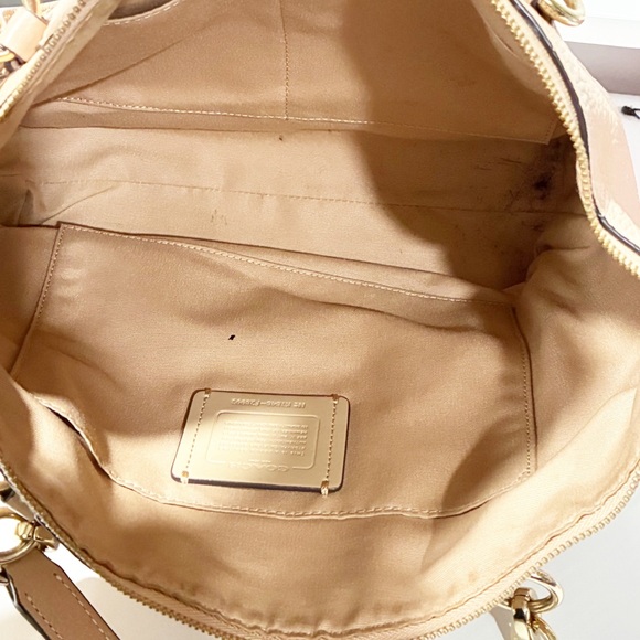 Coach Kelsey Satchel Beige Nude Pebbled Leather Purse Shoulder Bag - Picture 4 of 7